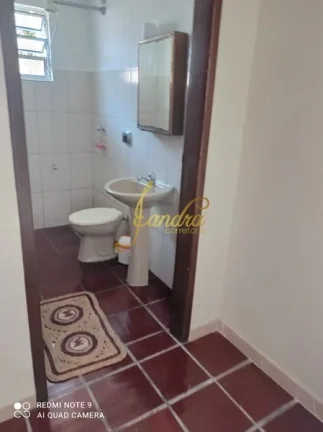Imagem Casa composta por 03 dormitórios um sendo suíte