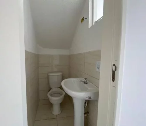 Imagem Sobrado com 2 Quartos no Tatuquara - 59 m² - R$300 mil