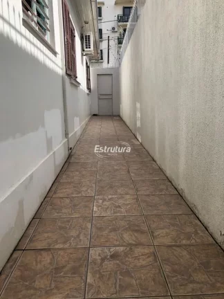 Imagem Linda casa de cinco dormitórios no bairro Nossa Senhora de Lordes.