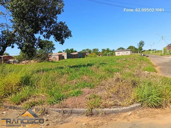 Imagem Oportunidade Única! Terreno Comercial de Esquina no Villar Baviera