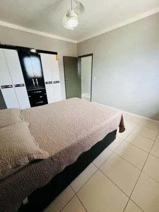 Imagem Casa com 3 dormitórios sendo 1 suíte e 2 vagas de garagem - Adhemar Garcia | Joinville/SC