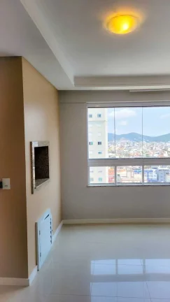Imagem Apartamento com 3 dormitórios sendo 1 suíte e 2 vagas de garagem em Balneário Camboriú/SC
