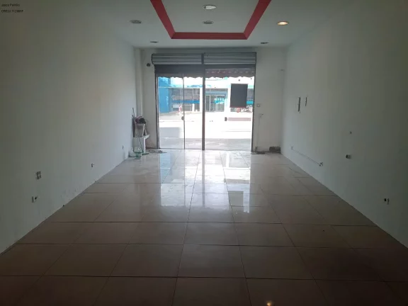 Imagem Loja Para Locação Em Peruíbe. Excelente Localização Em Frente a Banco, Ponto de Ônibus, Prefeitura e Câmara Municipal. OPORTUNIDADE!!!