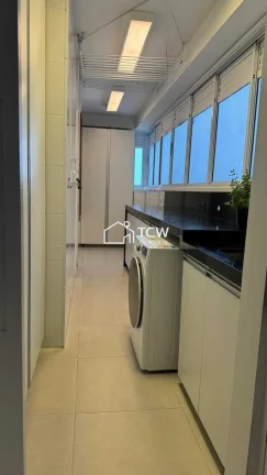 Imagem Apartamento Padrão no Bosque da Saúde 160m2