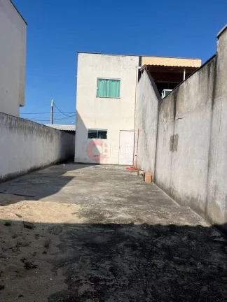 Imagem Casa duplex independente a venda - 2 quartos - Vila do Peró - CF
