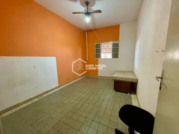 Imagem Imagine morar em um lugar onde tranquilidade, praticidade e boa localização caminham juntas. Esta ...