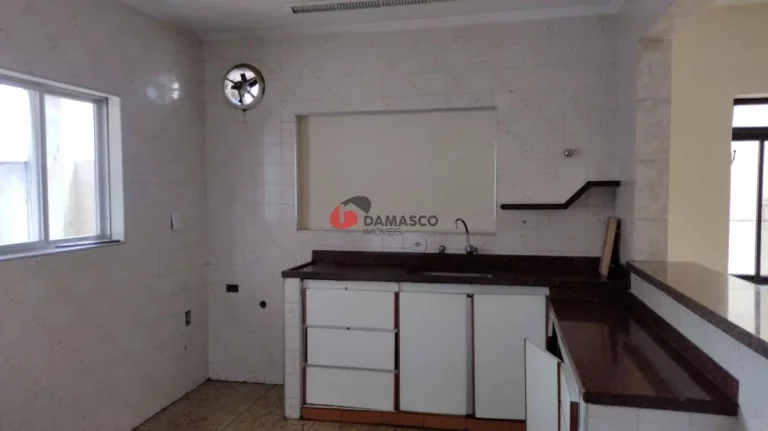 Imagem Sobrado à venda 3 Quartos, 1 Suite, 2 Vagas, 672M², Santa Maria, Santo André - SP