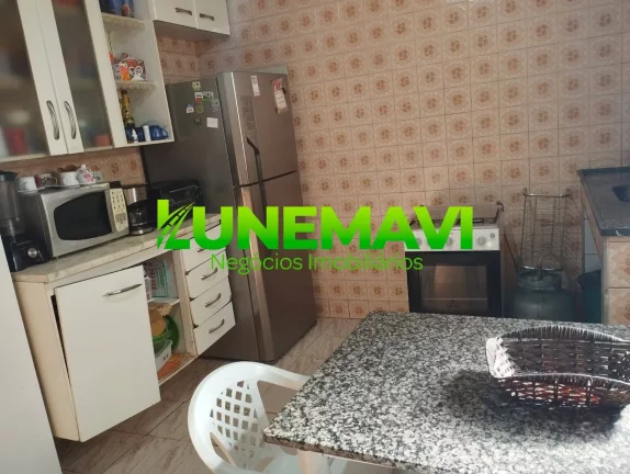 Imagem CASA À VENDA – 3 CASAS NO MESMO LOTE | GUAIANAZES