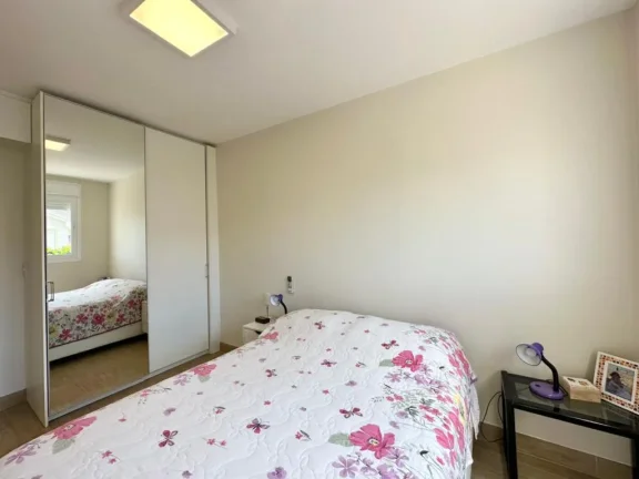 Imagem Casa em Condominio 2 Dormitórios - Bairro --