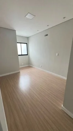 Imagem Geminado com 3 suítes e 2 vagas de garagem - Saguaçu | Joinville/SC