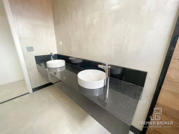 Imagem Casa à venda, 330 m² por R$ 4.900.000,00 - Várzea - Teresópolis/RJ