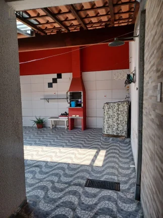 Imagem Casa com 2 quartos, 126m2, à venda