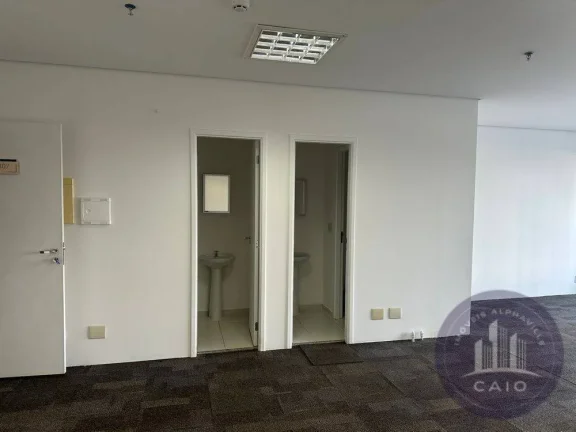 Imagem Sala com 56 m² para aluguel por R$ 3.500,00 - Alphaville/SP