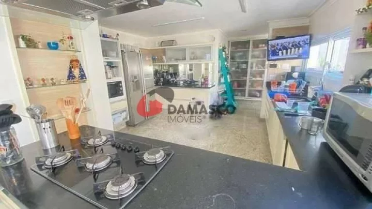 Imagem Sobrado à venda 3 Quartos, 3 Suites, 5 Vagas, 380M², Jardim, Santo André - SP