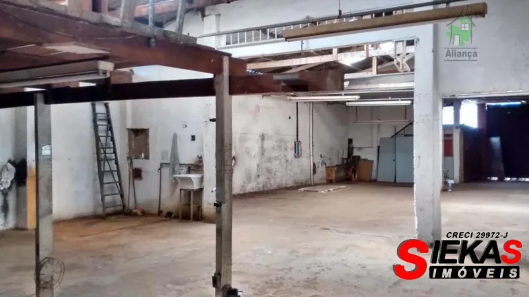Imagem Galpão Comercial para Venda ou Locação em São Paulo-SP, na Vila Carrao: 1 Sala, 5 Banheiros, 380m² de Área