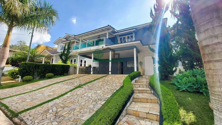 Casa com 5 Quartos para Alugar, 373 m² em Pitas - Cotia