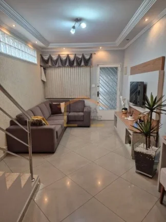 Imagem Sobrado em perfeito estado com 160m² de área construída, 3 dormitórios amplos, sendo 1 suíte co...