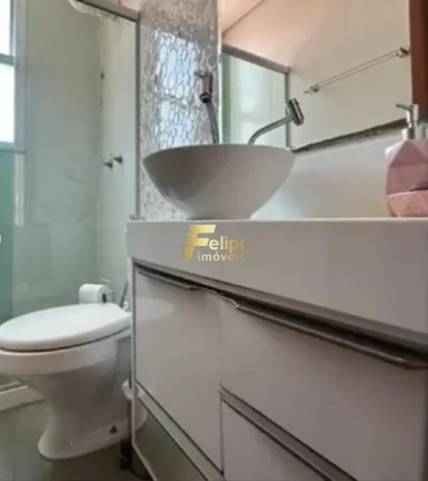 Imagem A poucos metros da praia, apartamento com 140 m² em Jardim Camburi.