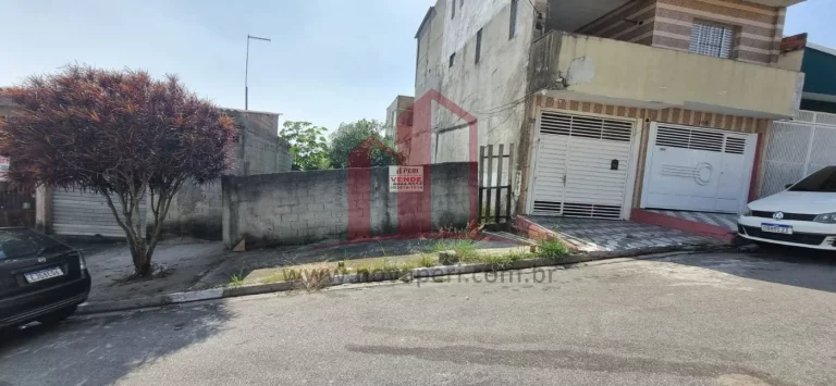 Imagem Terreno à venda em Caieiras-SP, Jardim Marcelino, 125,67 m² de área. Aproveite essa oportunidade!