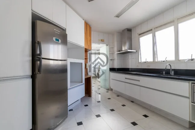 Imagem Apartamento Jardins andar alto vista livre