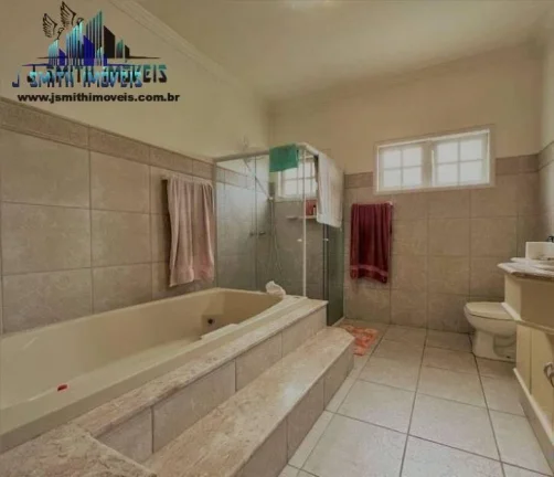 Imagem CASA ESTILO CAMPESTRE, EM CONDOMÍNIO ALTO PADRÃO EM COTIA.