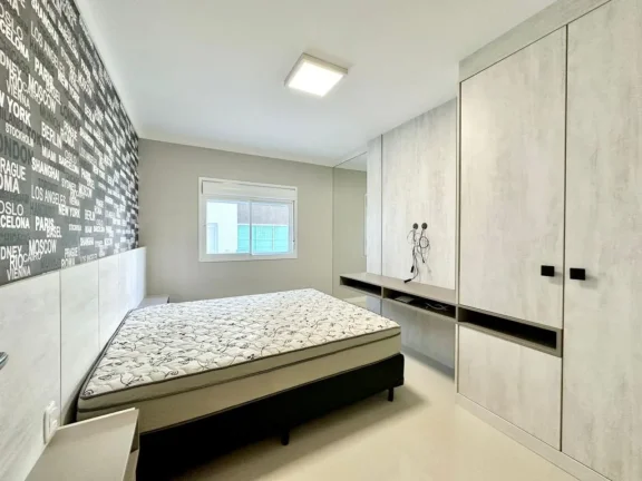Imagem Apartamento 4 Dormitórios - Bairro Zona Nova