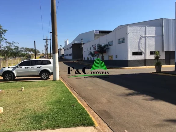 Imagem Galpão para Locação em Limeira, Área Rural de Limeira, 3 dormitórios, 3 banheiros