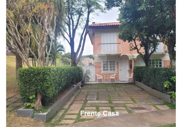 Imagem Casa à venda com 4 quartos, sendo 1 suíte, no condomínio Vila Panamericana, São Paulo - SP