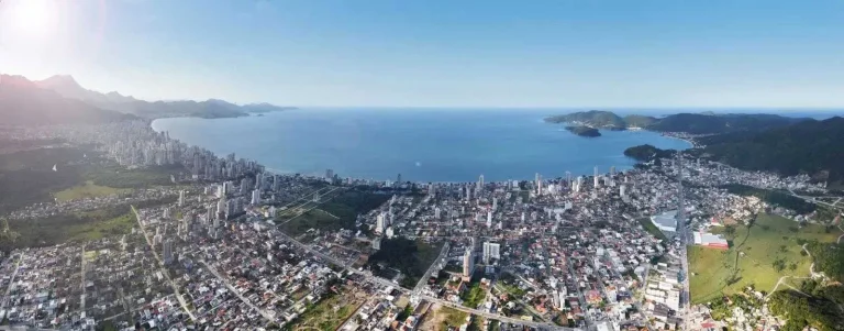 Imagem Apartamento com 1 suíte e 1 demi-suite 1 vaga de garagem Pereque- Porto Belo/SC