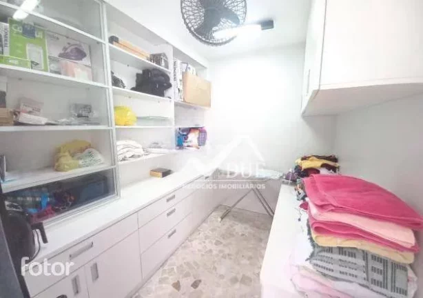Imagem Apartamento de 2 dormitórios com dependência completa no Bairro do Boqueirão em Santos.