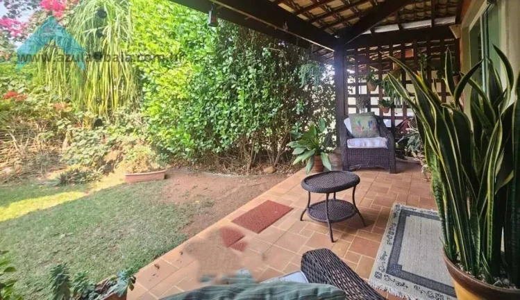 Imagem Casa para Venda em Atibaia, Vila Petropolis, 4 dormitórios, 2 suítes, 3 banheiros, 2 vagas