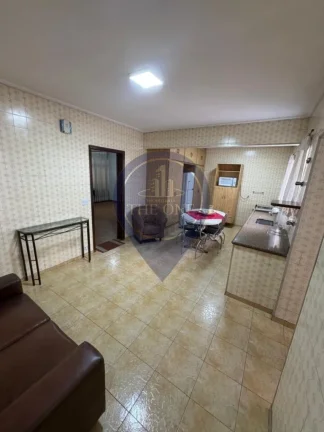 Imagem Imperdível Casa de 4 Quartos na Vila Guarani (z Sul), São Paulo-SP com 243m² e 3 Vagas de Garagem!