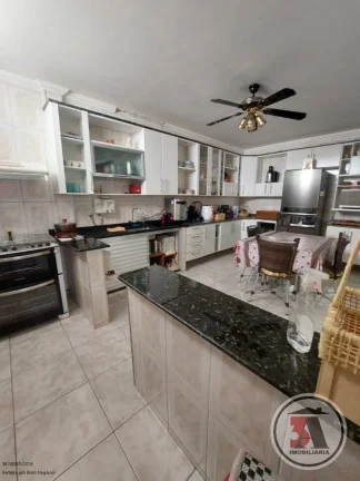 Imagem Sobrado 340m2 na Av. Rio Madeira