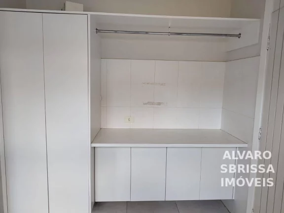 Imagem Casa com 3 dormitórios 1 suíte no Condomínio Portal de Itu I em Itu SP com 370 m2 localização privilegiada dentro do Condomínio