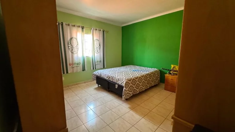 Imagem Sobrado com 4 dormitórios à venda, 350 m² por R$ 870.000,00 - Parque São Cristóvão - Taubaté/SP