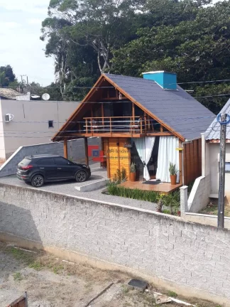 Casa na praia Itaguaçu - estuda permuta -
