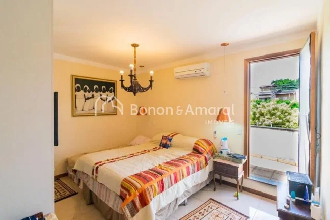 Imagem Lindo sobrado no Condomínio Riviera Barão, em Barão Geraldo Campinas.