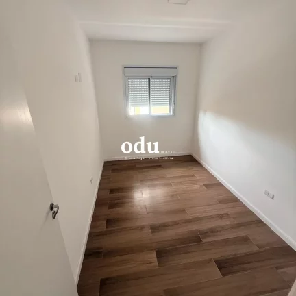 Imagem Viver na Parada Inglesa é ter a cidade aos seus pés, literalmente. Este apartamento foi feito para...