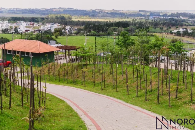 Terreno em condomínio fechado, vista privilegiada.