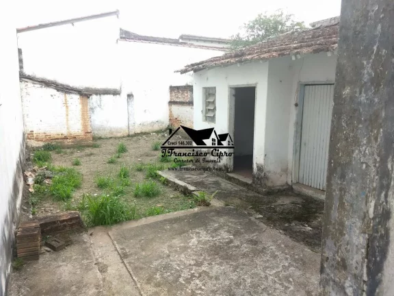 Imagem Casa-Terrea-para-Venda-em-Centro-Lorena-SP