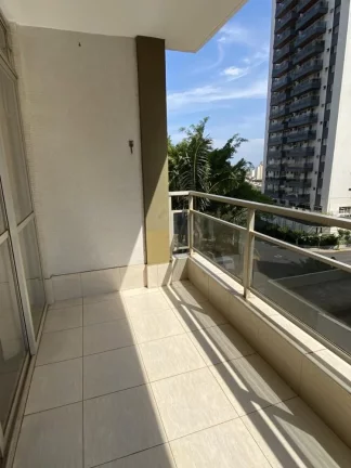 Imagem Amplo apartamento localizado próximo à Avenida Independência, com 132 m² de área útil distribu...