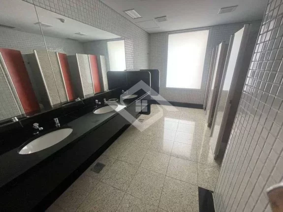 Imagem Andar Corporativo com 919m², 5 Vagas e Vista Baía – Localização Estratégica