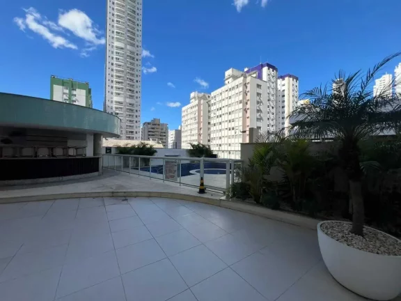 Imagem Apartamento mobiliado com 3 dormitórios sendo 3 suítes e 2 vagas de garagem em Balneário Camboriú