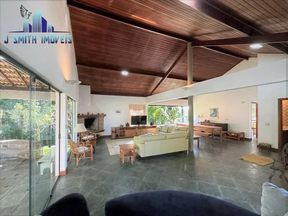 Imagem Casa TÉRREA em terreno de 10.490m² c/ casa Hóspede, Ateliê, Casa Caseiro.