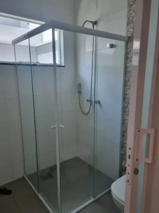 Imagem Casa de luxo em condomínio à venda em Sorocaba-SP, no Jardim Novo Horizonte: 2 quartos, 1 suíte, 2 salas, 3 banheiros, 4 vagas, 143m².
