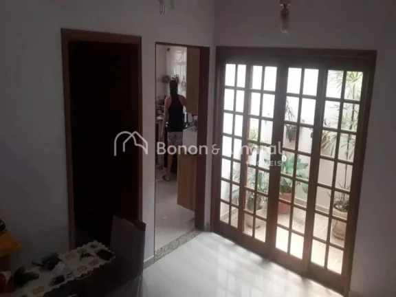 Imagem Ótima Casa à Venda no Residencial Terras do Barão em Campinas. 

Sobrado com uma qualidade de con...