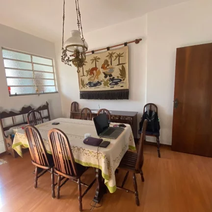 Imagem Apartamento à Venda em Piracicaba, Centro. Ótima localização. Com 2 dormitórios, Banheiro socia...