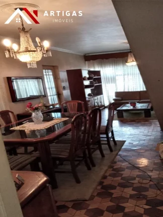 Imagem Sobrado á venda na Rua Manoel Pereira Lobo Vl Regente Feijó A.T. 250 m² A.C. 210 m² 3 dormitórios 2 vagas