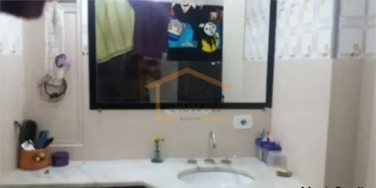Imagem Apto reformado, 3 amplos dormitórios, sala 2 ambientes em L, cozinha com armários embutidos, área...