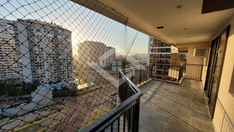 Imagem Apartamento de 2 Quartos para Venda na Barra da Tijuca com 83 m²